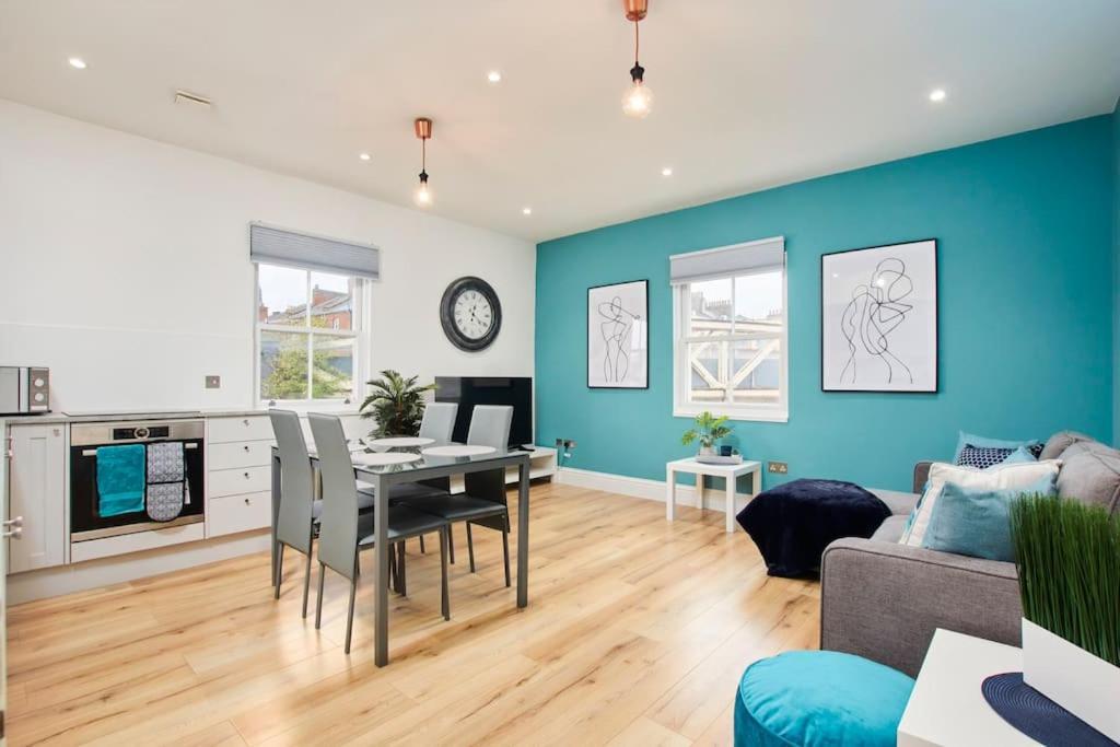 Beautiful Central Apartment Leamington Spa Eksteriør billede